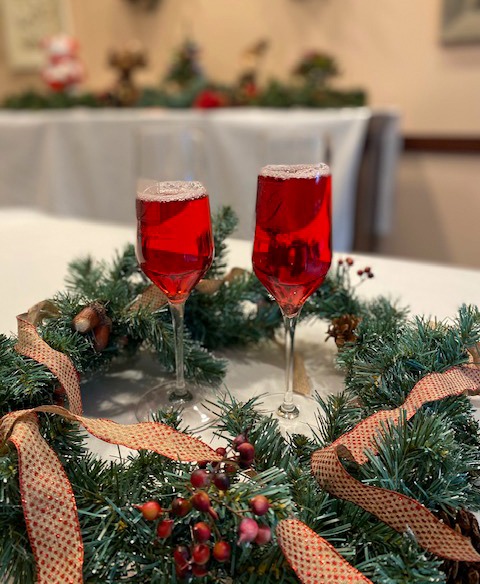 Chef Demo Cheers 11.2020 Two wine glasses in a wreath