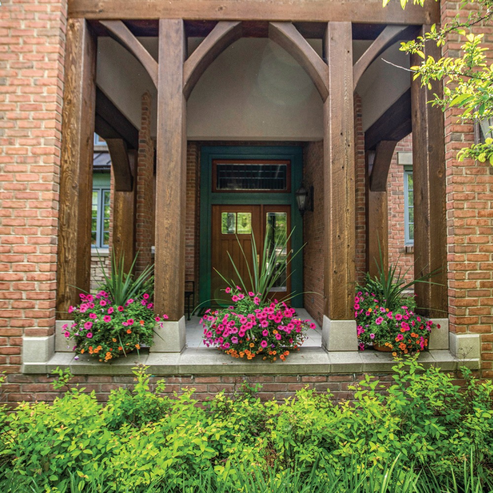 VILLA PORCH