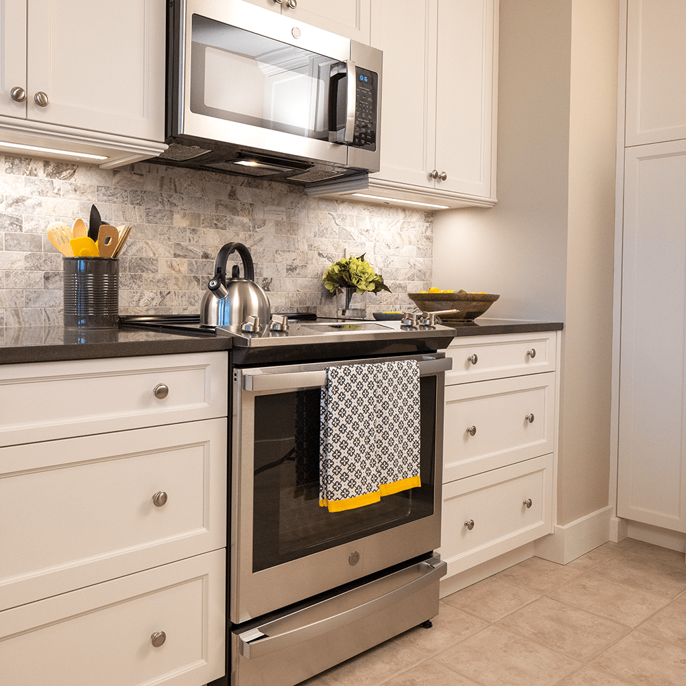 LE Kitch Limited edition microwave, oven and cabinetry