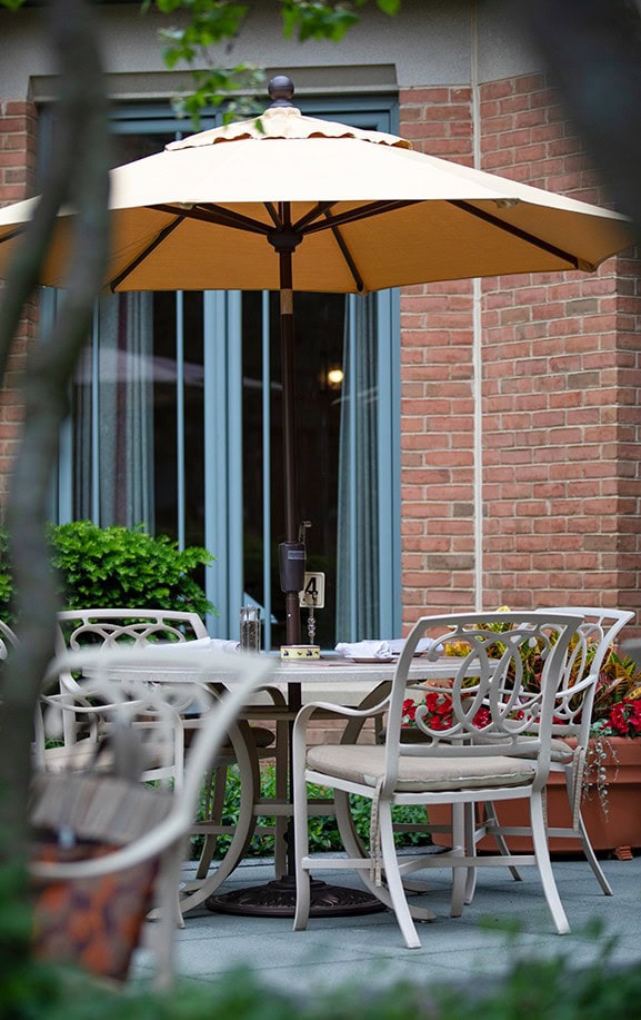 Courtyard Dining at The Winslow